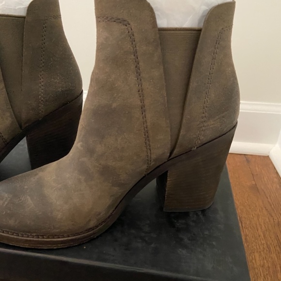 Andrew Marc ankle boots - Picture 2 of 7